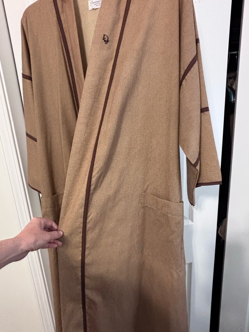 Dior Men Brown Tan Robe with Dark Brown Trim - Picture 7 of 11